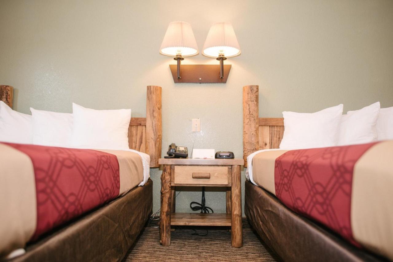 Econo Lodge, Downtown Custer Near Custer State Park And Mt Rushmore Eksteriør billede