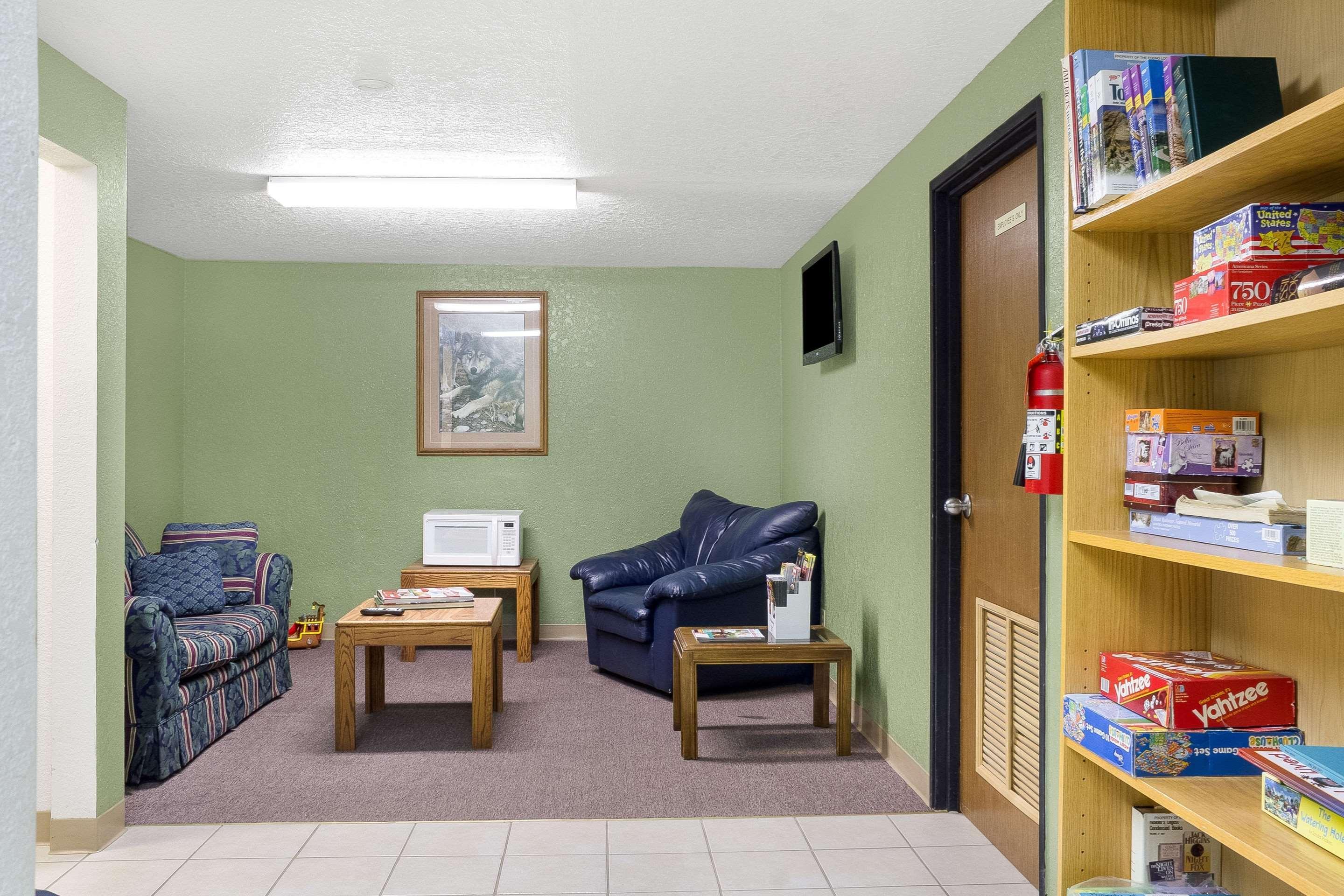 Econo Lodge, Downtown Custer Near Custer State Park And Mt Rushmore Eksteriør billede