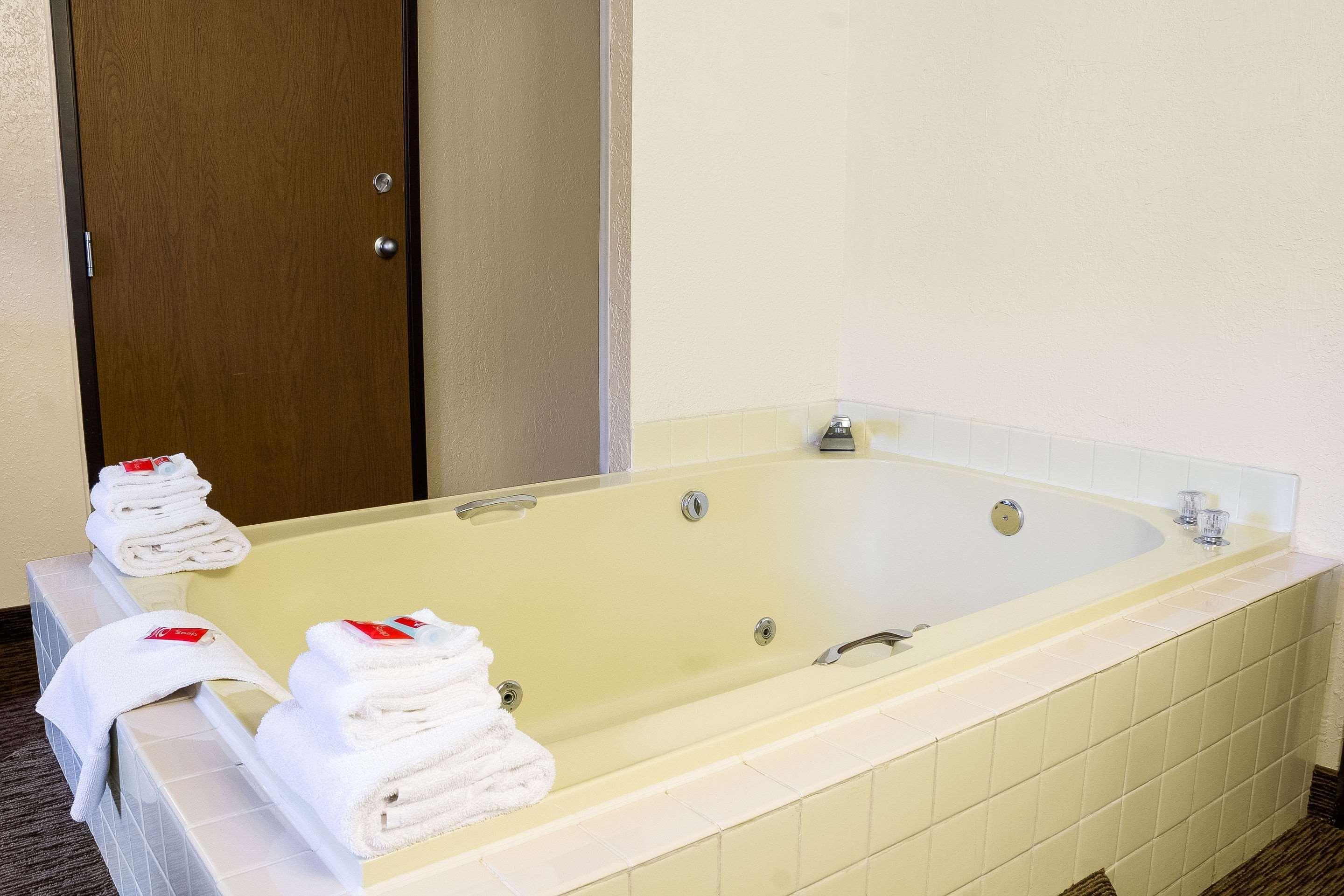 Econo Lodge, Downtown Custer Near Custer State Park And Mt Rushmore Eksteriør billede