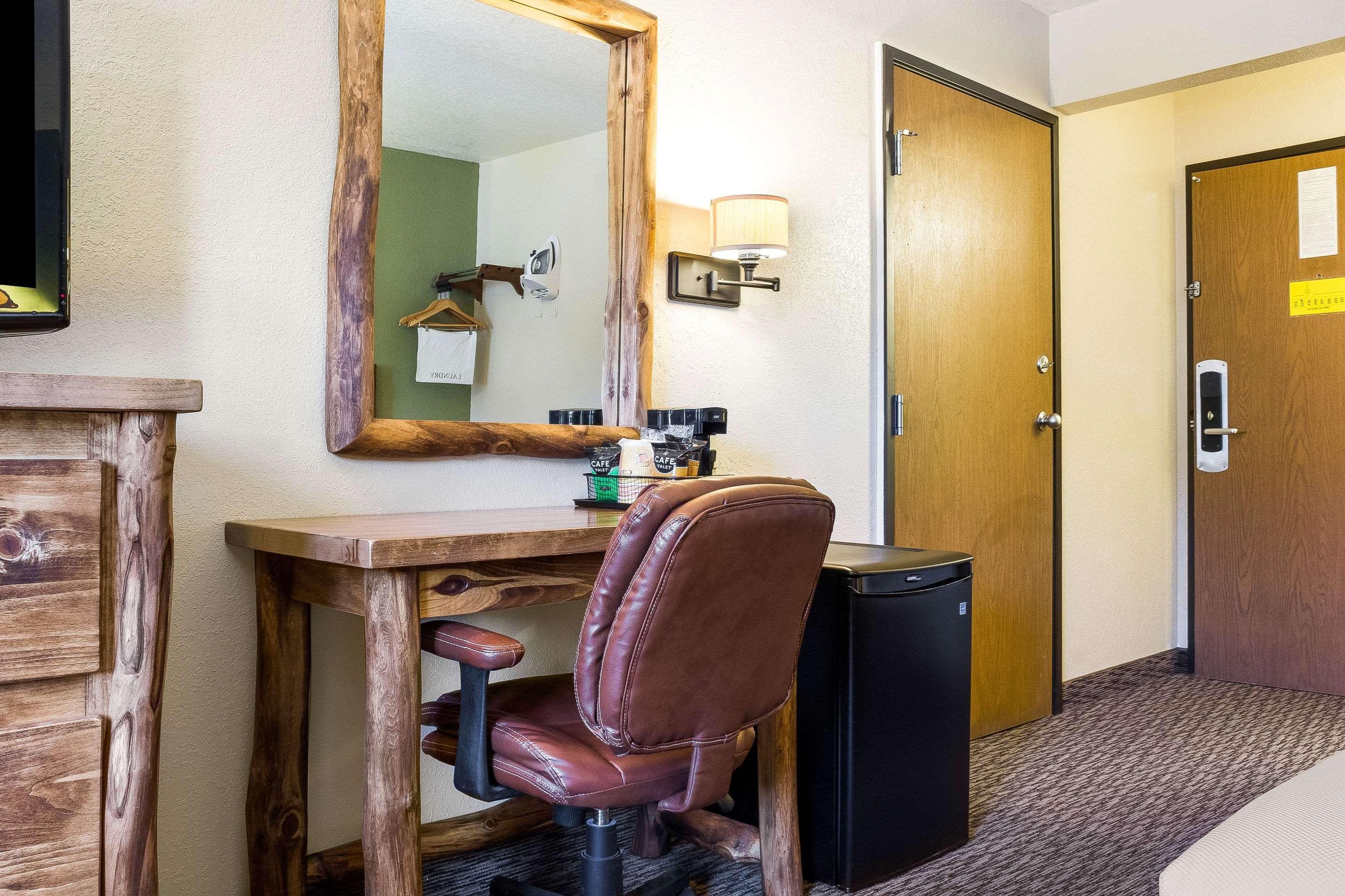 Econo Lodge, Downtown Custer Near Custer State Park And Mt Rushmore Eksteriør billede